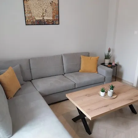 דירה Vasiliki's Place *